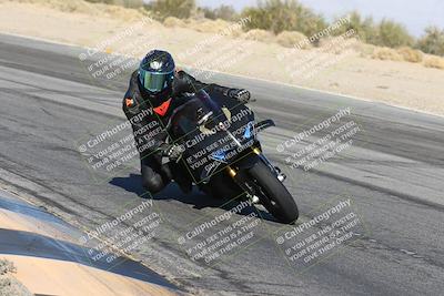 media/Dec-01-2025-Moto Forza (Mon) [[2daa91e15f]]/2-Intermediate Group/Session 4 (Turn 10 Inside)/